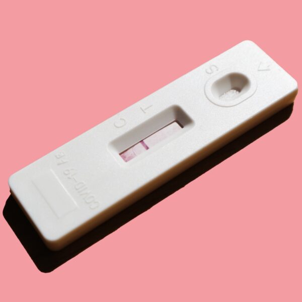 white pregnancy test showing 1 red line